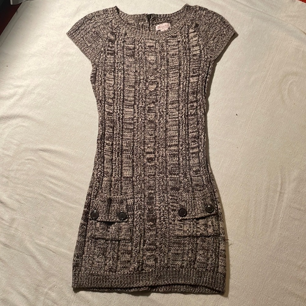 Glimmer by JJ Basics,Brown&Cream Thin Sweater Dress,zip up,short sleeve, M